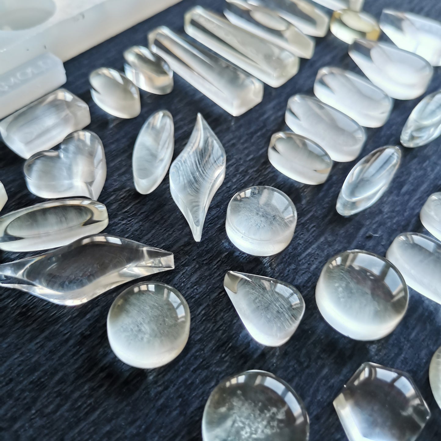 48-in-1 Resin Silicone Mold For Unique Jewelry Pieces